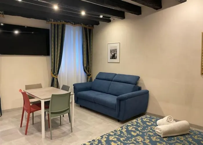 Ca'Antica sinagoga - Venice Canal front apartment